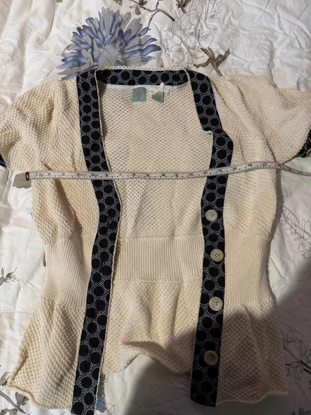 Anthropologie Cream Knit Short-Sleeve Cardigan with Navy Trim - Picture 2 of 3
